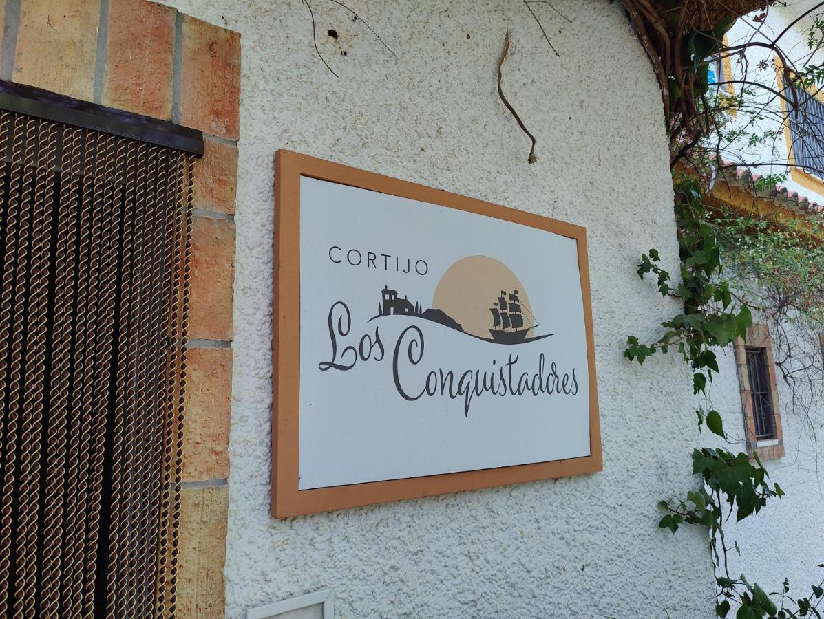 Cortijo Los Conquistadores Lucena Del Puerto Bagian luar foto