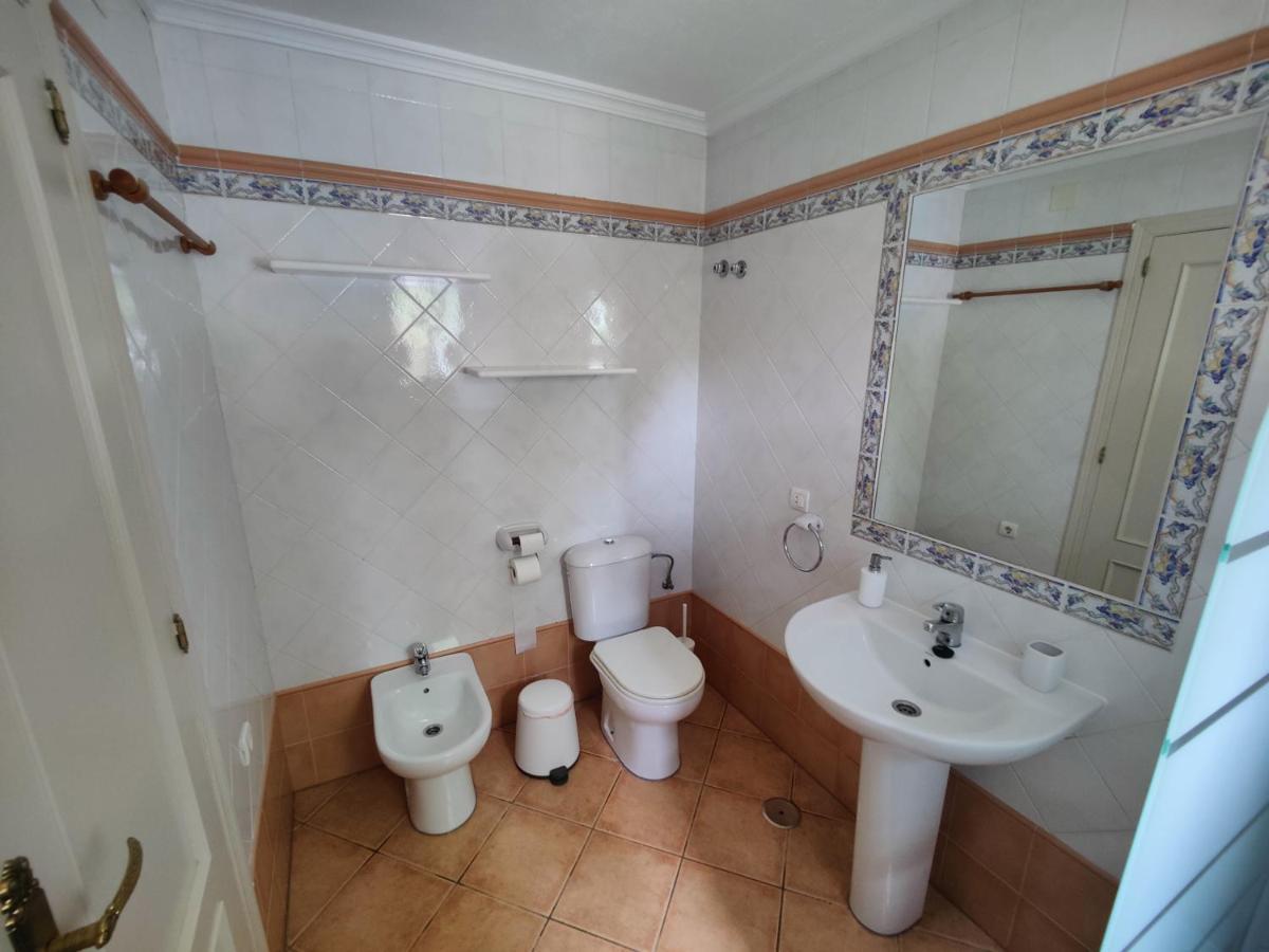 Cortijo Los Conquistadores Lucena Del Puerto Bagian luar foto