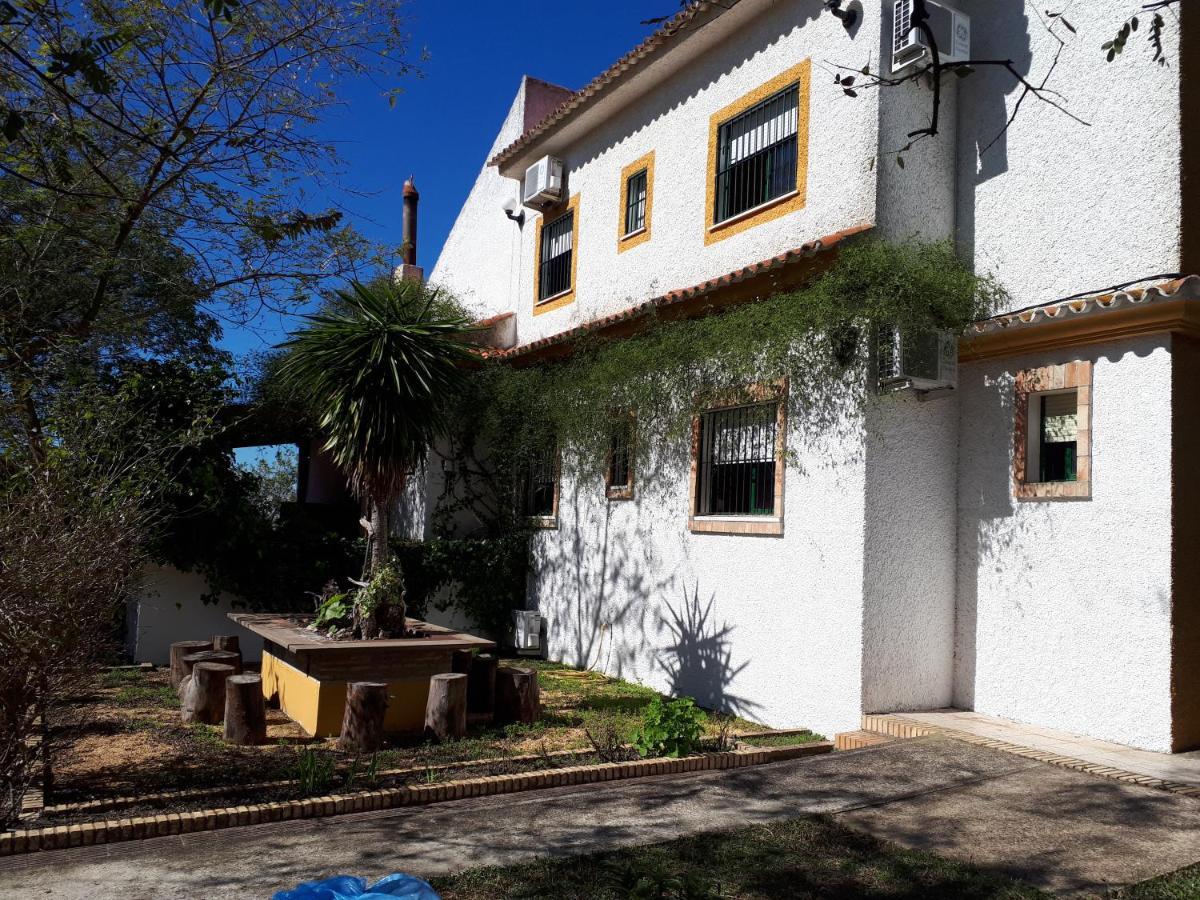 Cortijo Los Conquistadores Lucena Del Puerto Bagian luar foto